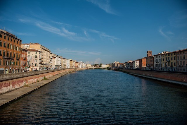 Private Pisa and Lucca 3 Full Image